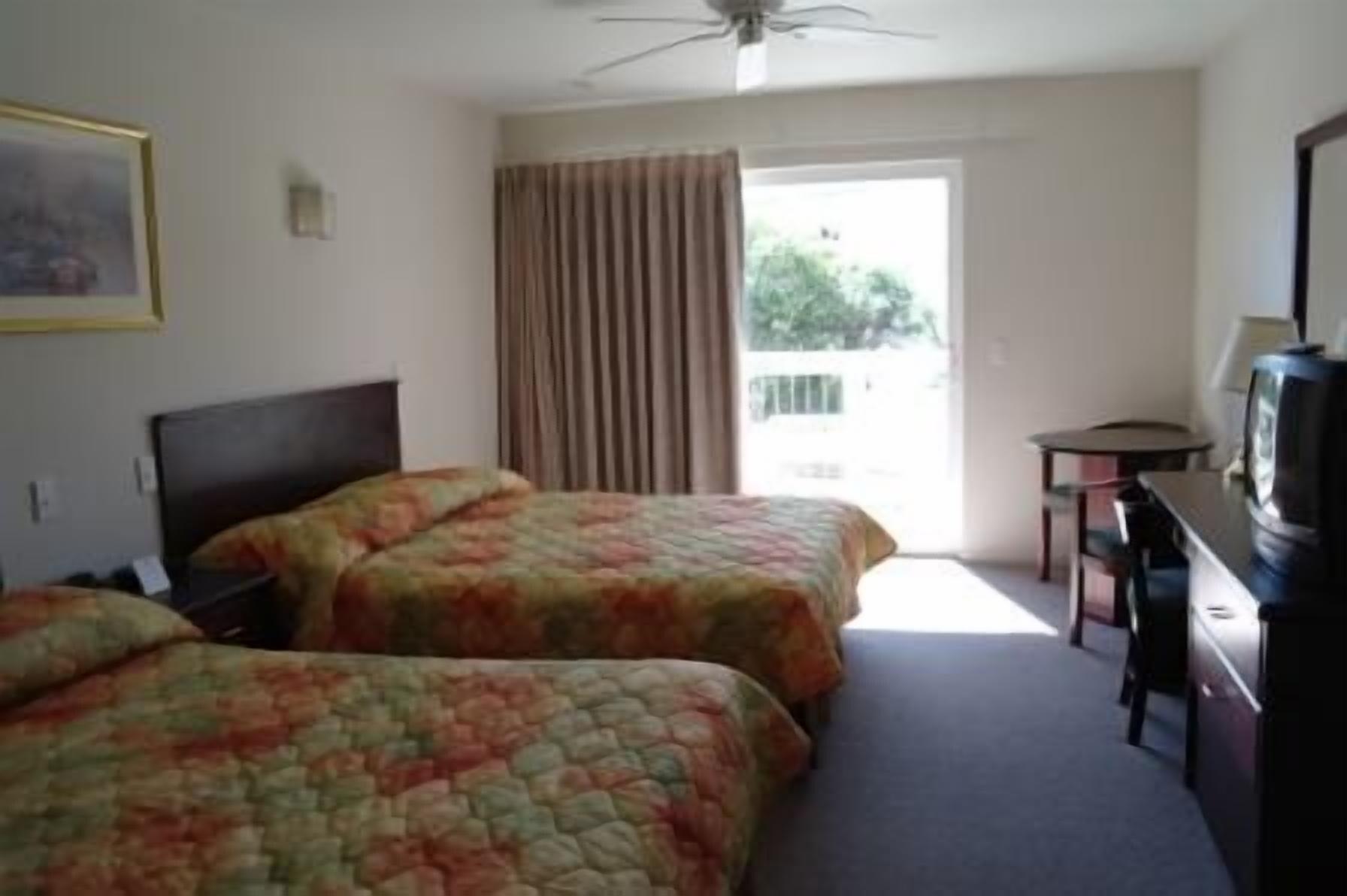 Travelodge By Wyndham Depoe Bay Extérieur photo