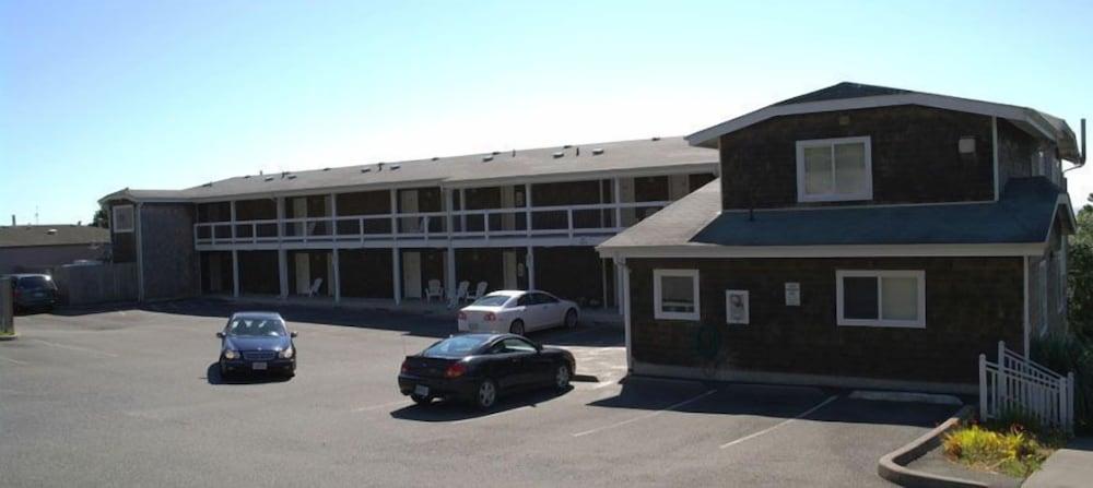 Travelodge By Wyndham Depoe Bay Extérieur photo