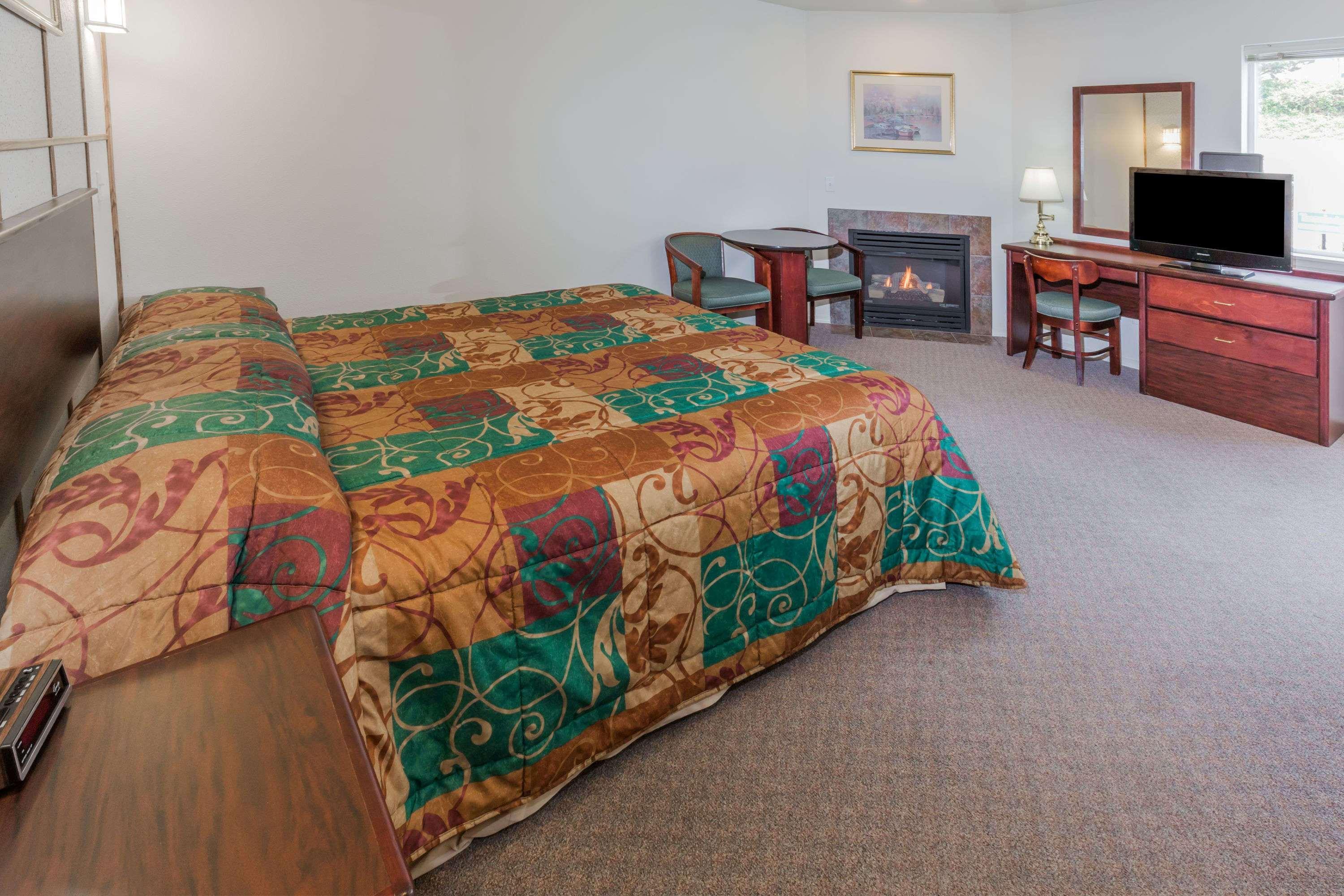Travelodge By Wyndham Depoe Bay Extérieur photo