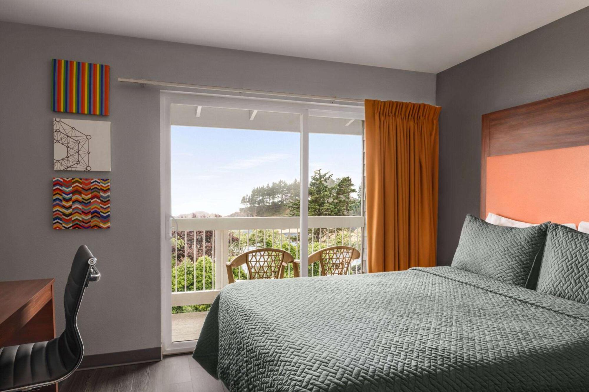Travelodge By Wyndham Depoe Bay Extérieur photo