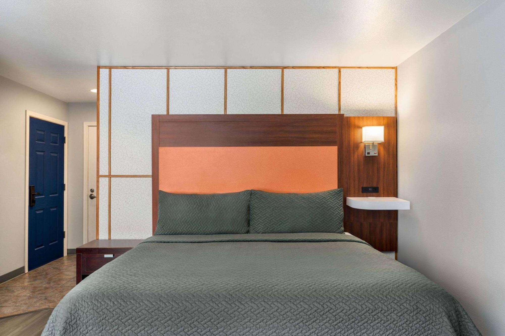 Travelodge By Wyndham Depoe Bay Extérieur photo