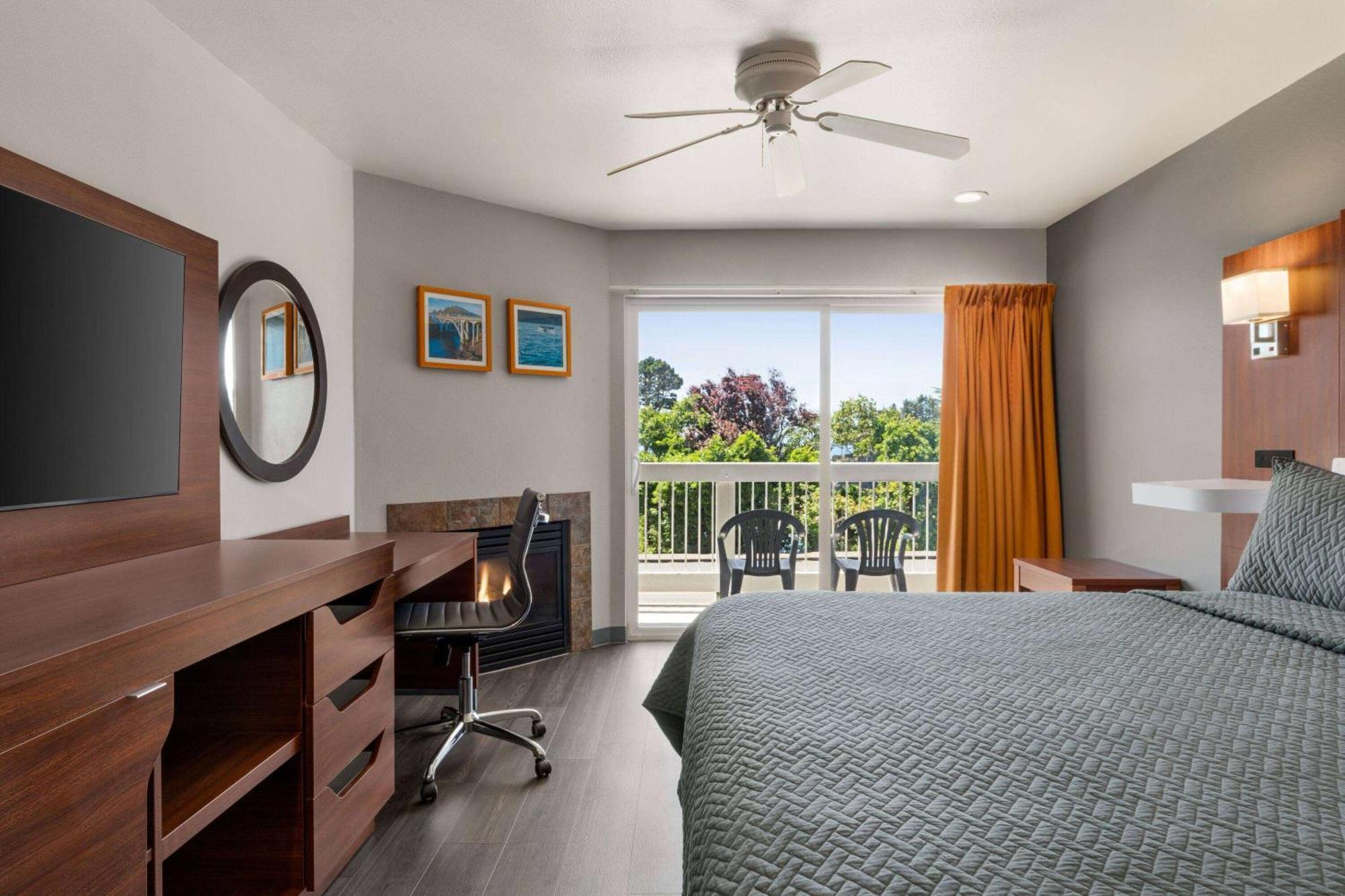 Travelodge By Wyndham Depoe Bay Extérieur photo