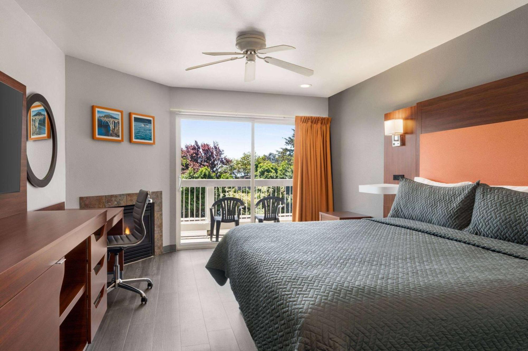 Travelodge By Wyndham Depoe Bay Extérieur photo